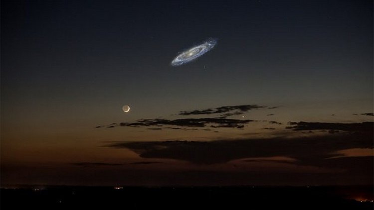 Andromeda-and-Moon.jpg