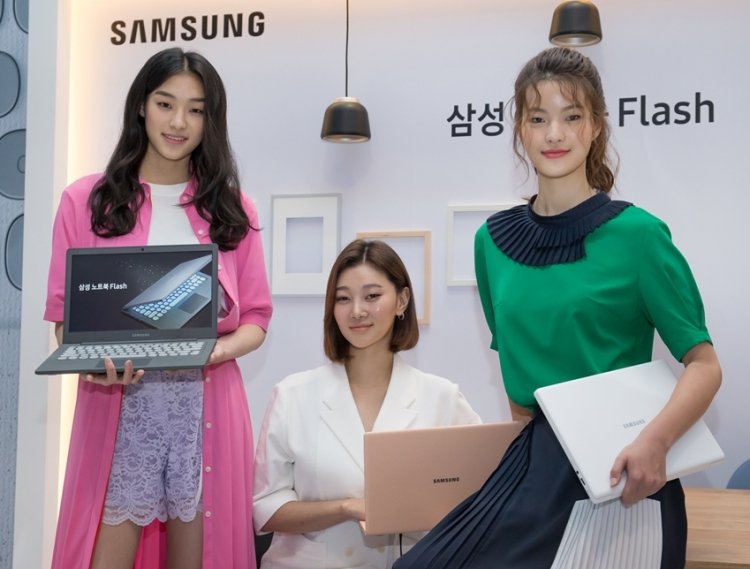 sm.samsung-notebook-flash-4.750.jpg