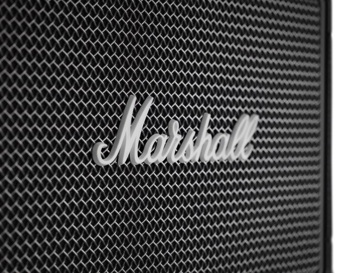 marshall_kilburn_II_black_0713_white-bg_medres-2.jpg