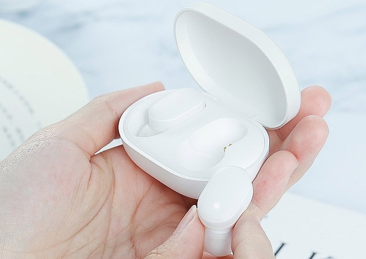 xiaomi_airdots1.jpg