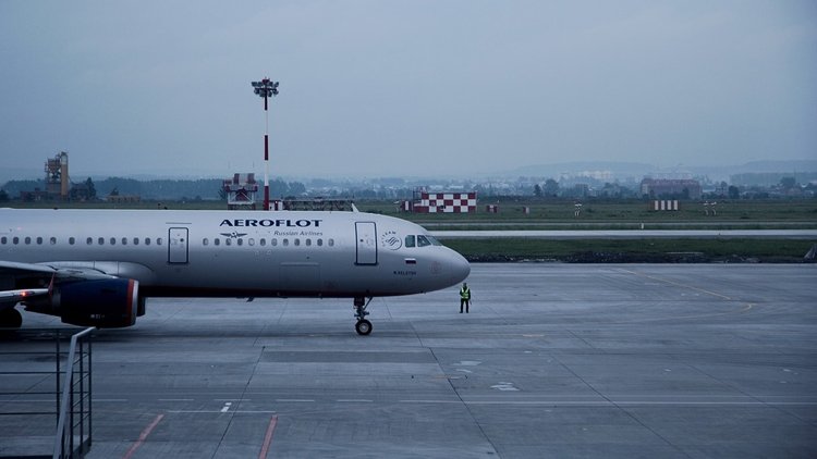 plane2.jpg