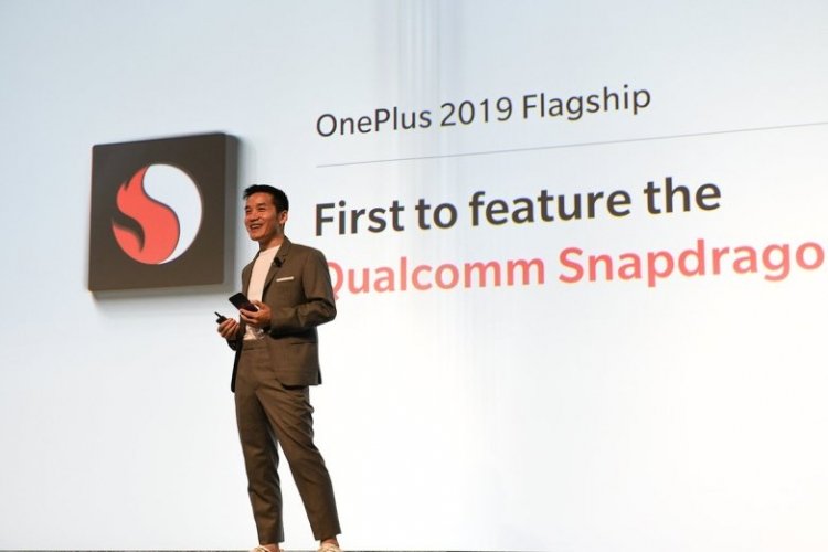 sm.oneplus-5g1.750.jpg