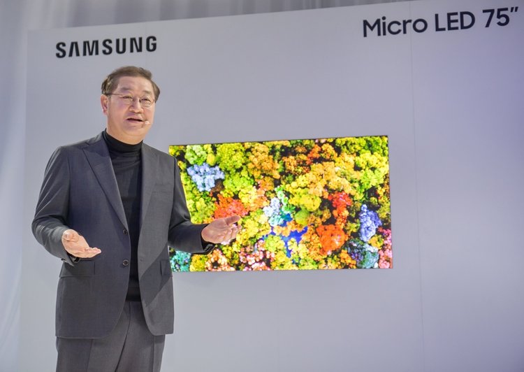 Samsung-FL2019_JH-Han-On-the-stage7.jpg