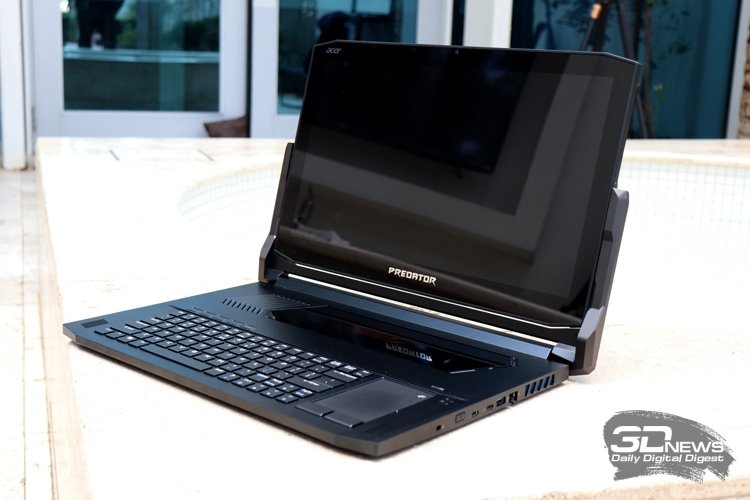 triton900_09.jpg