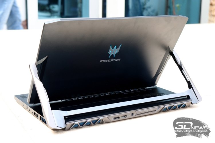 triton900_10.jpg