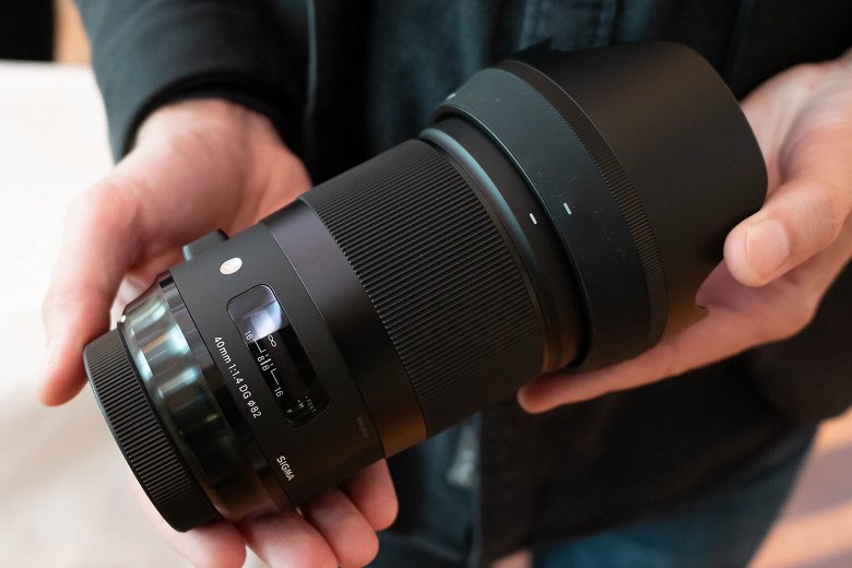 Sigma_40mm_F1p4_Art_side_large.jpeg