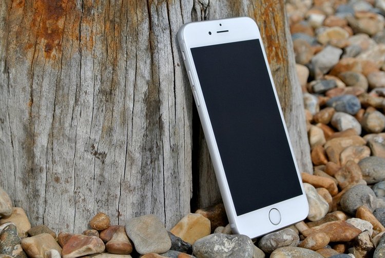 iphone2.jpg