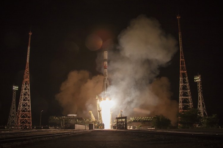 iss1.jpg