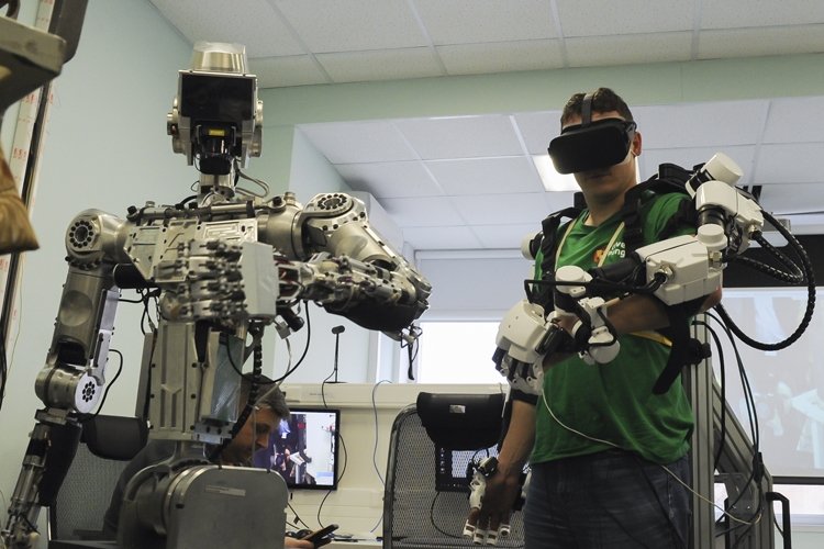robot1.jpg