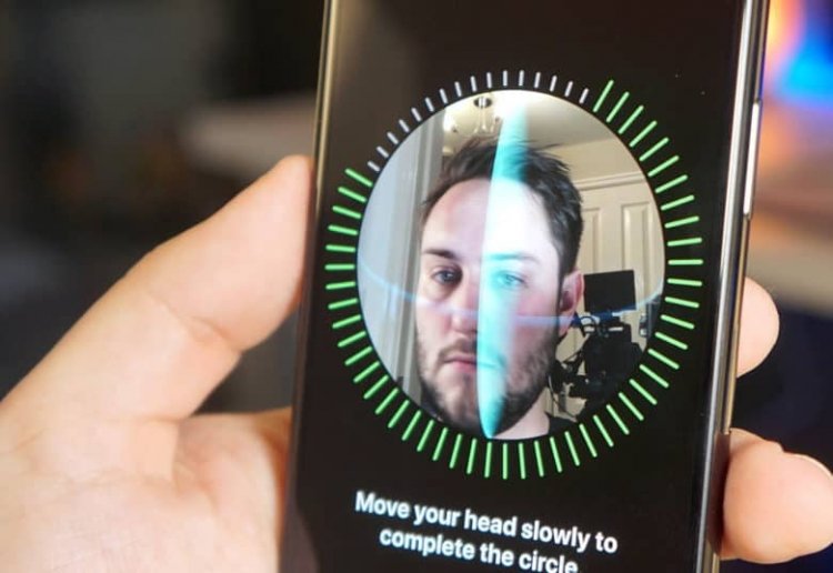 sm.faceID-setup-780x536.750.jpg