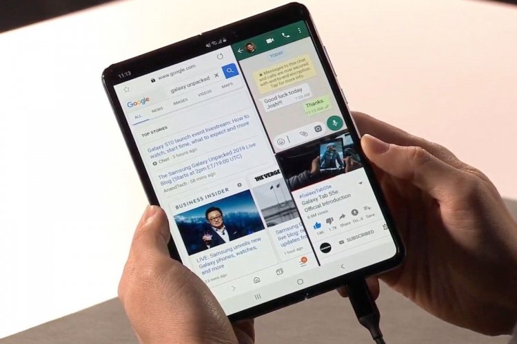 sm.galaxy-fold-100788841-large.750.jpg