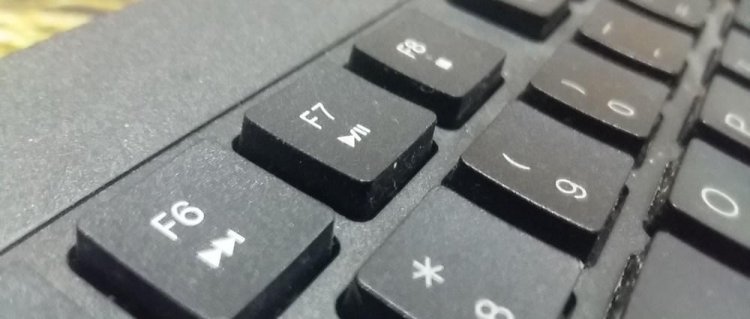 sm.multimedia-keyboard.750.jpg