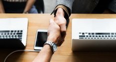 telekanaly_etv_i_prodvizhenie_podpisali_dogovor_o_setevom_partnerstve.jpg.b2181242c5bbffe5f1adacfb5e2c8d8f.jpg