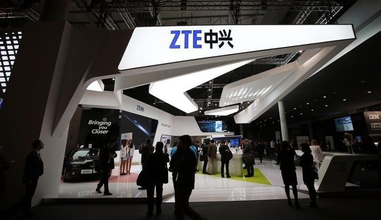 zte2.jpg