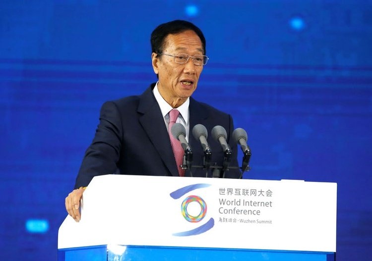 sm.2019-03-12T042253Z_1_LYNXMPEF2B07S-OUSTC_RTROPTP_3_TECH-US-FOXCONN-MICROSOFT.750.JPG