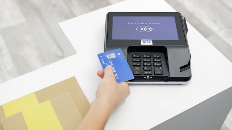 sm.tap-to-pay-explainer-cardwithpos-1140x641 (1).750.jpg