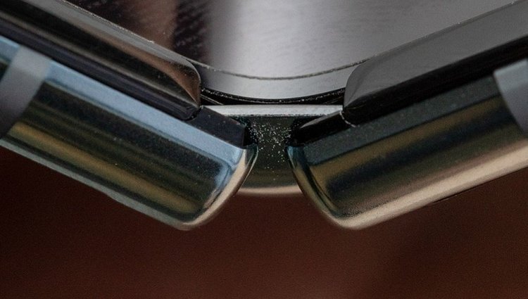 Fold_Fail_iFixit_02.jpg