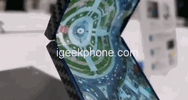Sharp-Foldable-Gaming-Phone-1.gif
