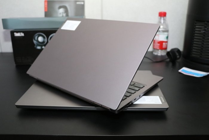 big_lenovo_thinkbook_s_2.jpg
