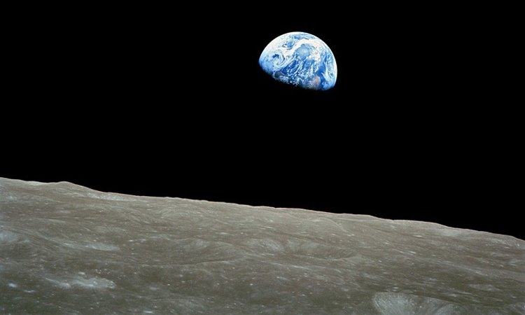 moon1.jpg