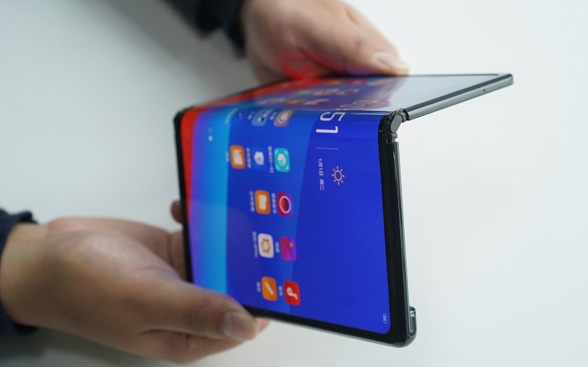 Samsung_rumoured_to_launch_a_Mate_X-styled_foldable_phone.jpg