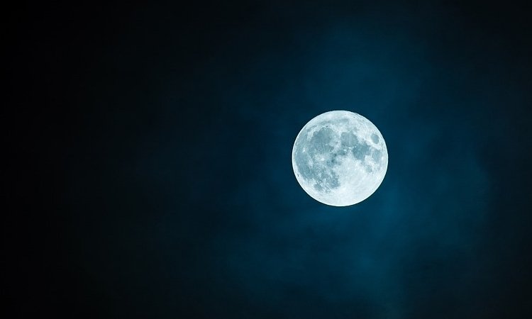 moon1.jpg