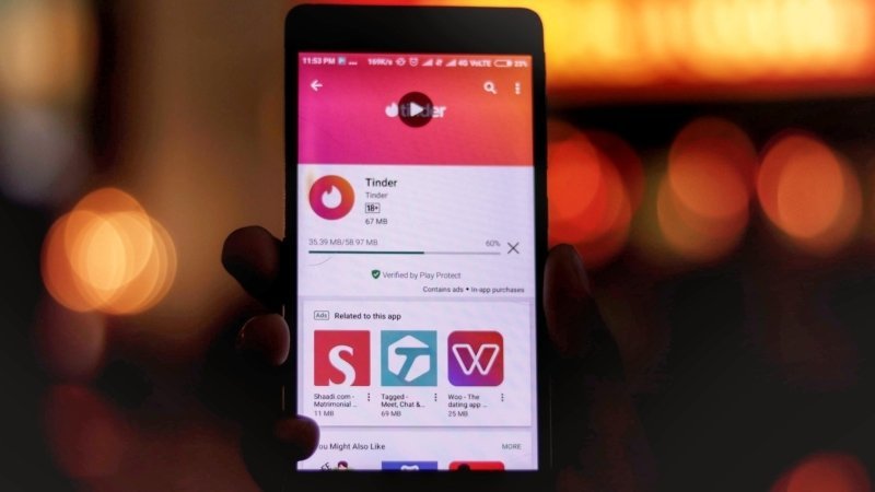 roskomnadzor-vnes-tinder-v-reestr-po-slezhke-za-polzovatelyami-1.jpg