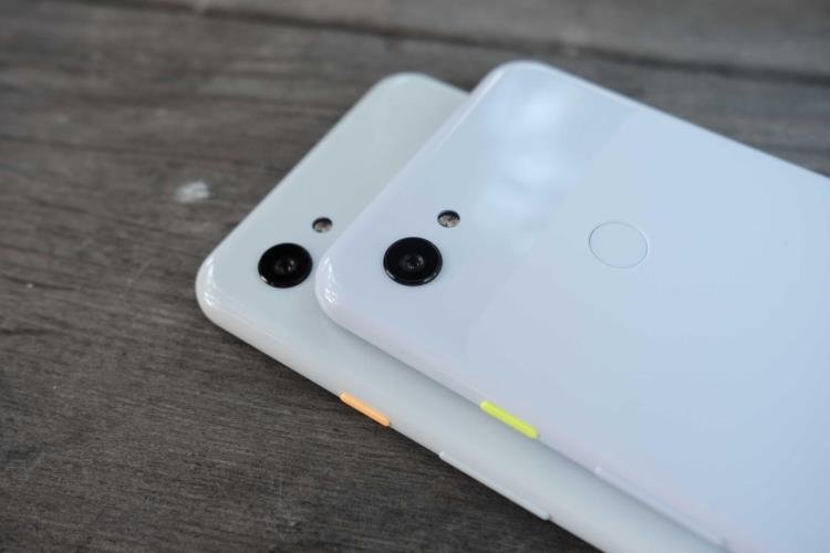 pixel-3a-white-purple-100795705-large (1).jpg