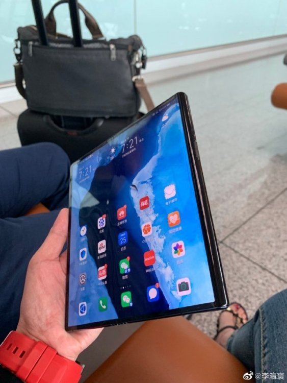 Huawei_Mate_X_Updated_Design_3.jpg