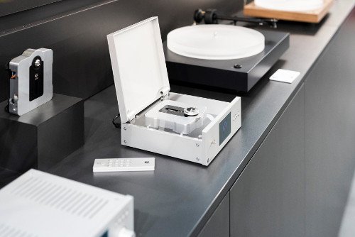 hi-fi-pro-ject-2.jpg.ce8fc56b88b17decc6082ba520e933d3.jpg