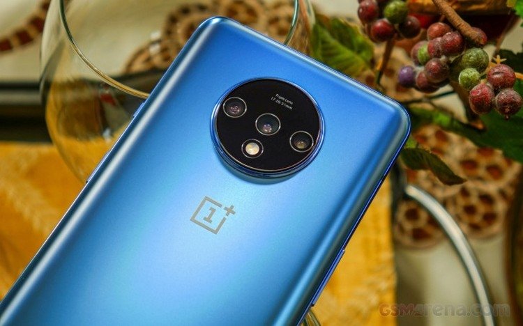 OnePlus7T_02.jpg
