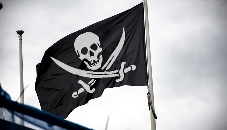 piracy1.jpg