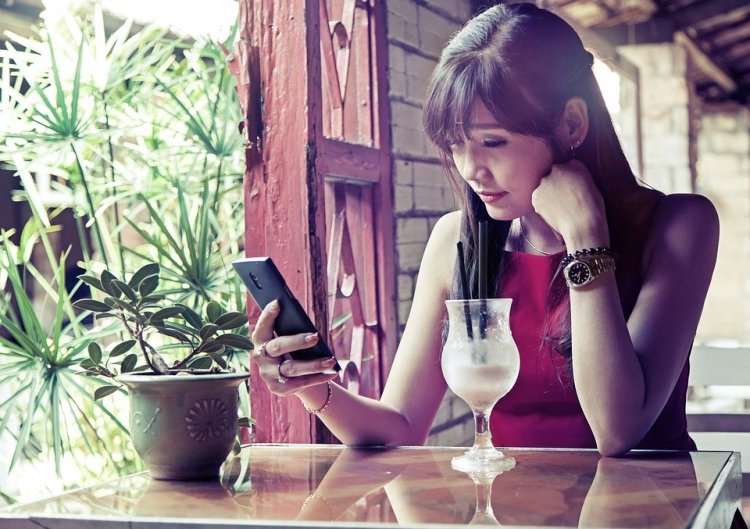 sm.girl-vietnam-1691593_960_720.750.jpg