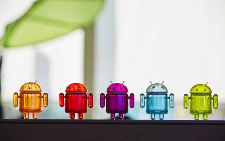 Android_Figurines_3.jpg