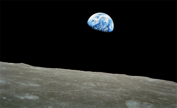 moon1.jpg