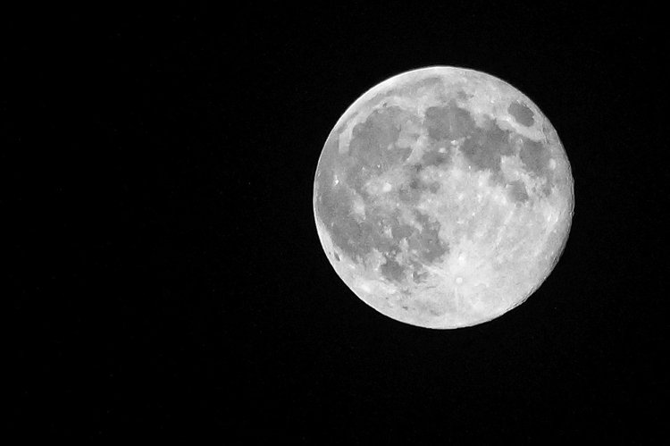 moon2.jpg