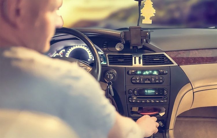 car1.jpg
