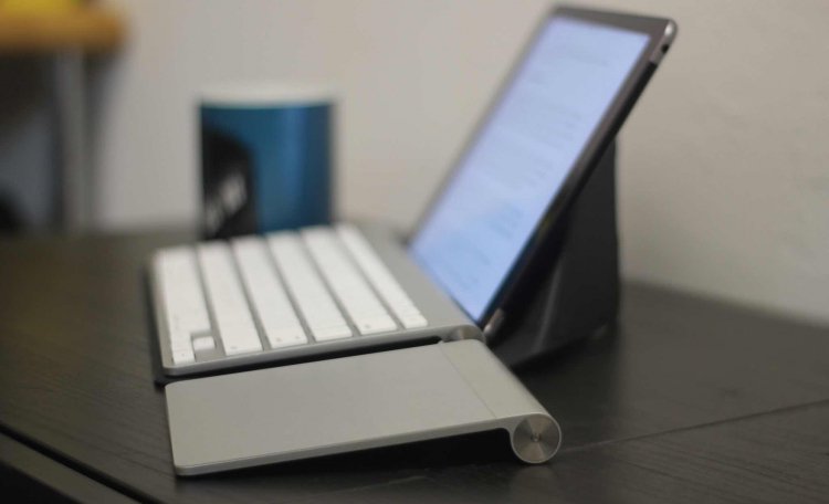 sm.chip-trackpad-bleed.750.jpg