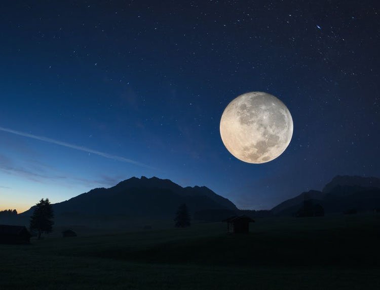 moon.jpg