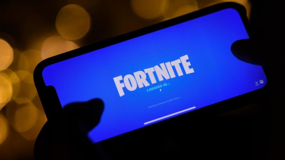 fortnite-apple-2021_crop1601372400953.jpg_554688468.jpg