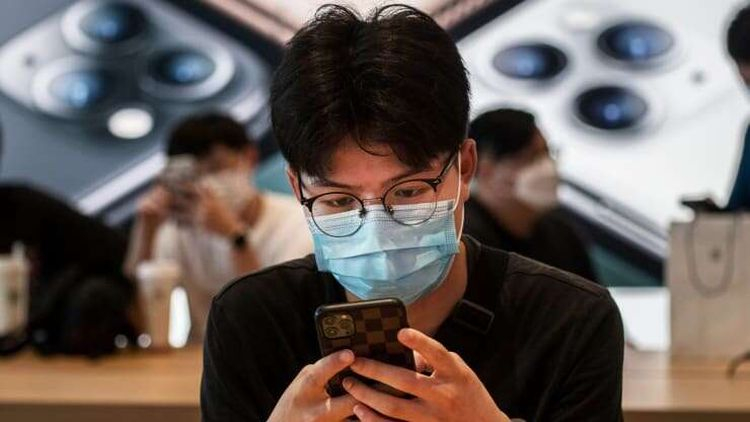 iphone_01.jpg