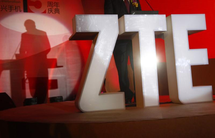 zte2.jpg.1eee7e5598a9a578505636fa7605c682.jpg