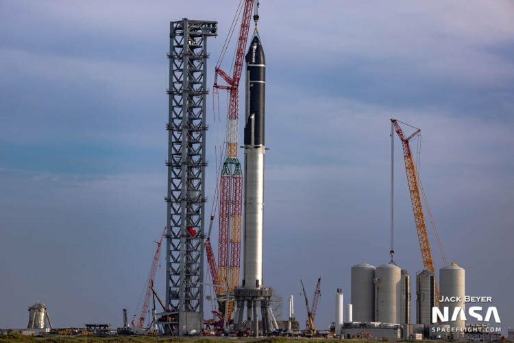 starship_1.jpg.5c4014d52f309d4e0853472052d4b146.jpg