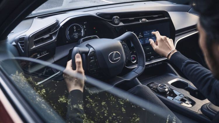 lexus_01.jpg
