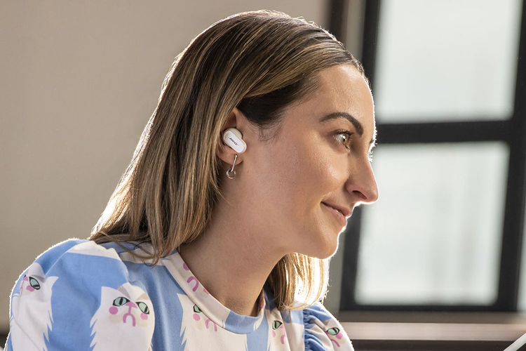 bose.jpg.b64218144274aecb99535130e64a5fb6.jpg