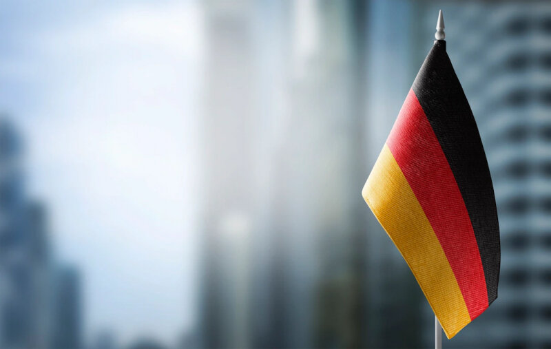 sm.a-small-flag-of-germany-on-blurred-city_485709-15.800.jpg