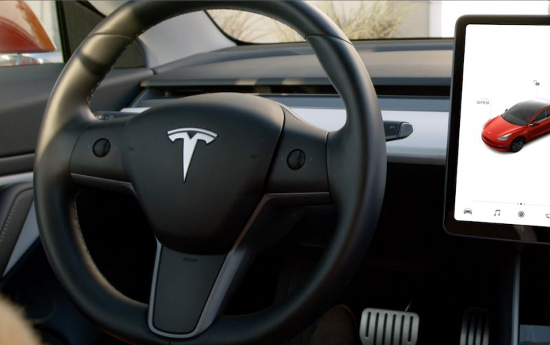 tesla_01.jpg