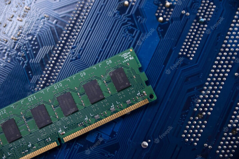sm.computer-memory-ram-on-motherboard-background-close-up-system-main-memory-random-access-memory-onboard-computer-detail-computer-components-ddr3-ddr4-ddr5_150455-17108.800.jpg
