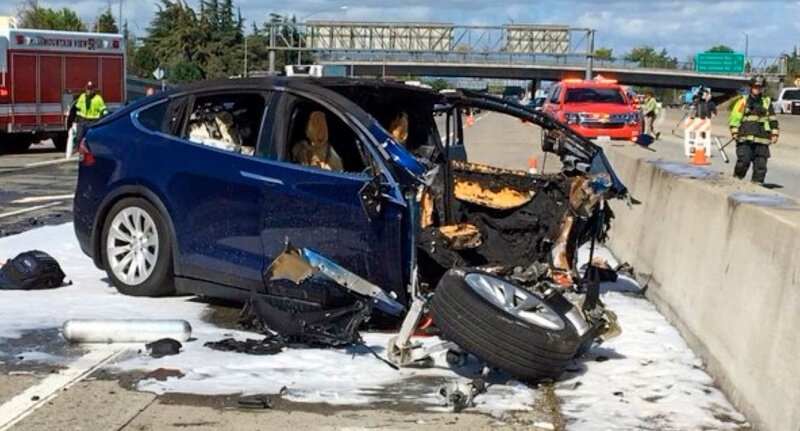 tesla-crash.jpg