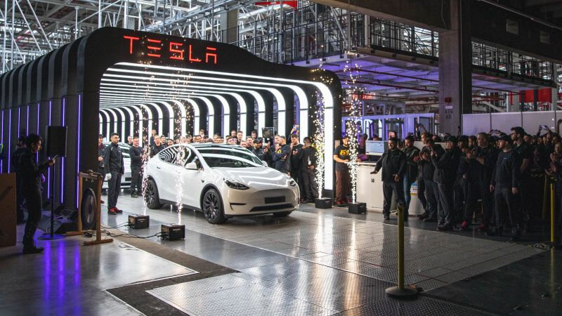 tesla_01.jpg